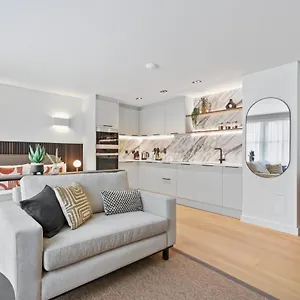 Bow Lane By Aeria Apartment London