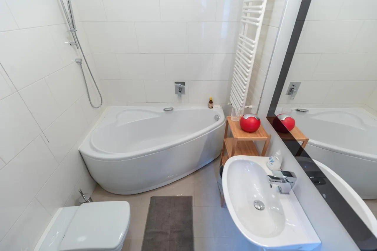 بودابست Welcome To My Home 0*,  المجر