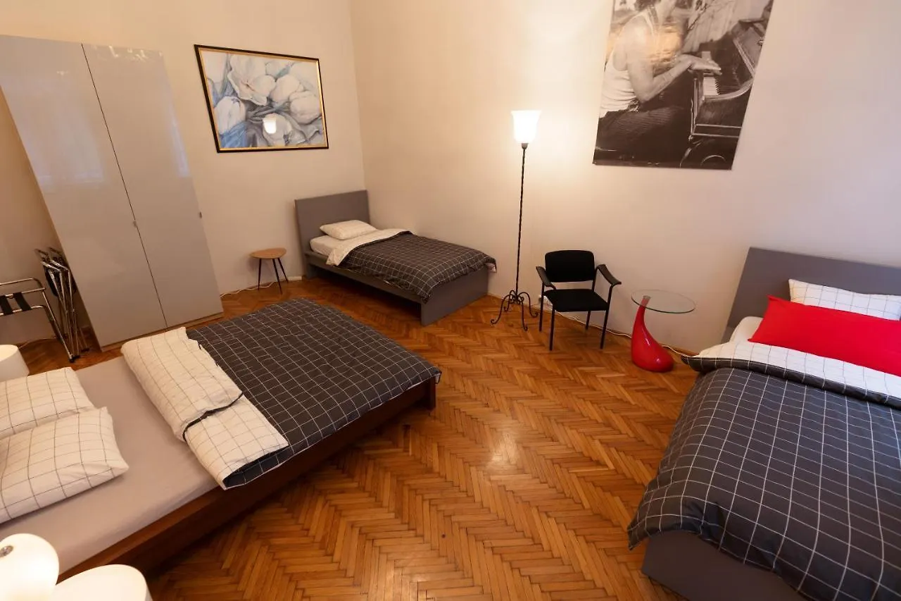 Welcome To My Home Budapest 0*,